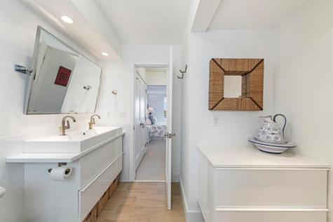 215 N Birch Road Fort Lauderdale FL 33304