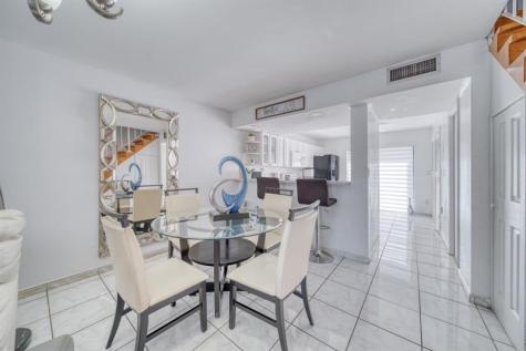 2612 W 54th Place Hialeah FL 33016