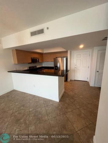 140 S Dixie Hy Hollywood FL 33020