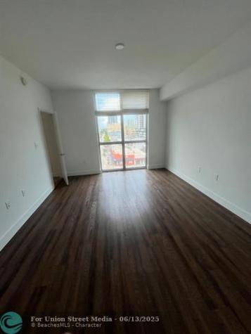 140 S Dixie Hy Hollywood FL 33020