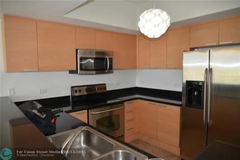 140 S Dixie Hy Hollywood FL 33020
