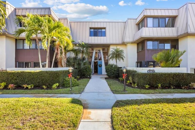 1800 SE Saint Lucie Boulevard Stuart FL 34996