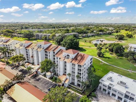 4116 W Palm Aire Drive Pompano Beach FL 33069