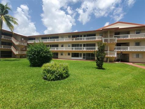 5300 Washington Street Hollywood FL 33021