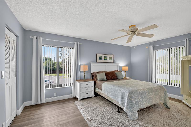 813 Sky Pine Way Greenacres FL 33415