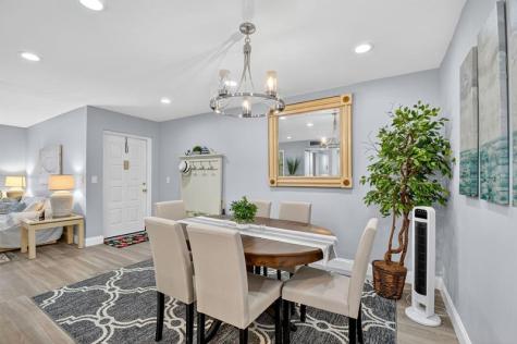 813 Sky Pine Way Greenacres FL 33415