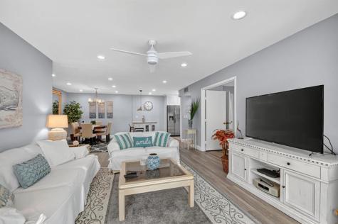 813 Sky Pine Way Greenacres FL 33415