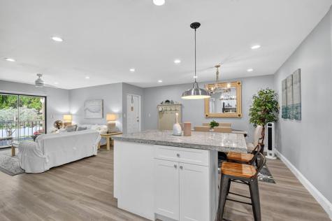 813 Sky Pine Way Greenacres FL 33415