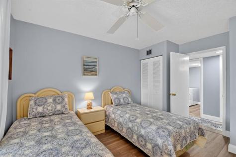 813 Sky Pine Way Greenacres FL 33415