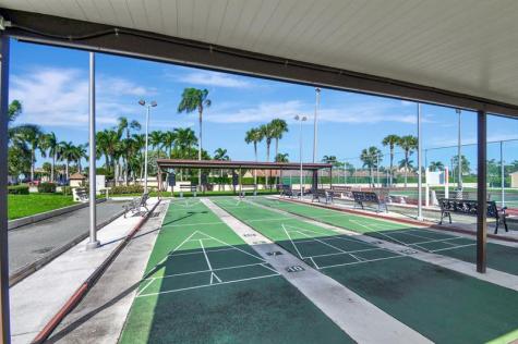 813 Sky Pine Way Greenacres FL 33415