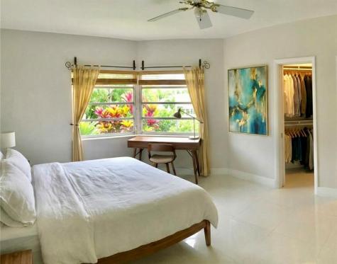 9271 W Bay Harbor Drive Bay Harbor Islands FL 33154