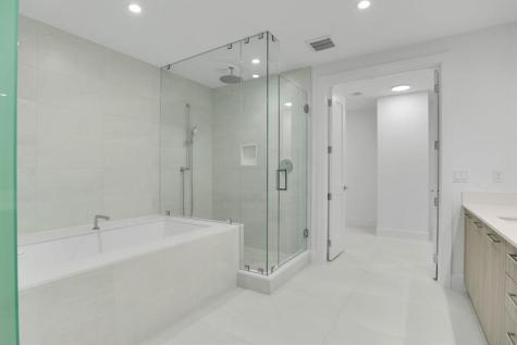 151 N Seabreeze Blv Fort Lauderdale FL 33304