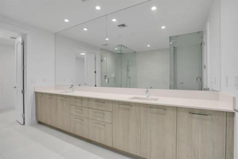 151 N Seabreeze Blv Fort Lauderdale FL 33304