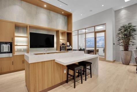 151 N Seabreeze Blv Fort Lauderdale FL 33304