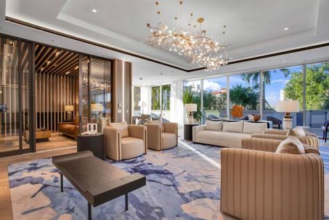 151 N Seabreeze Blv Fort Lauderdale FL 33304