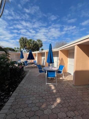 6750 NE 21st Road Fort Lauderdale FL 33308