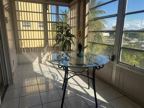 3940 NW 42 Avenue Lauderdale Lakes FL 33319