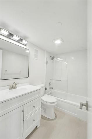 1000 Saint Charles Place Pembroke Pines FL 33026