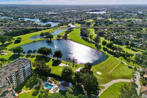1000 Saint Charles Place Pembroke Pines FL 33026