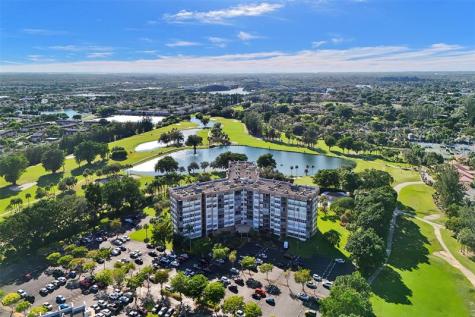 1000 Saint Charles Place Pembroke Pines FL 33026