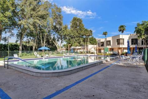 1000 Saint Charles Place Pembroke Pines FL 33026
