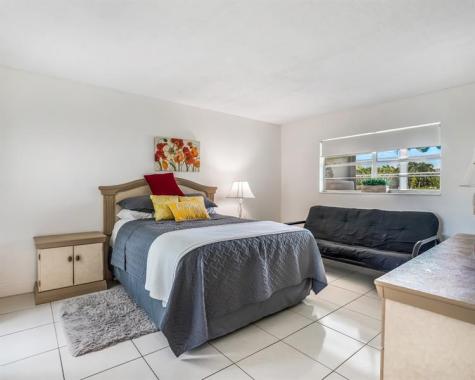 4705 NW 35th Street Lauderdale Lakes FL 33319