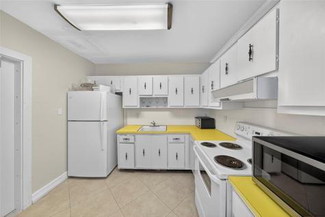 1160 N Federal Highway Fort Lauderdale FL 33304