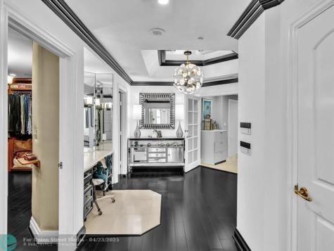 7000 Island Boulevard Aventura FL 33160