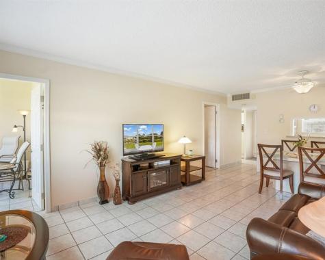 3400 NW 48th Avenue Lauderdale Lakes FL 33319
