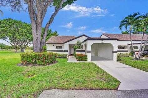 5658 Parkwalk Circle East Boynton Beach FL 33472