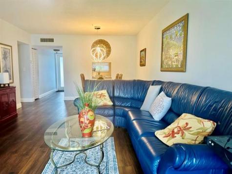 5985 Del Lago Circle Sunrise FL 33313