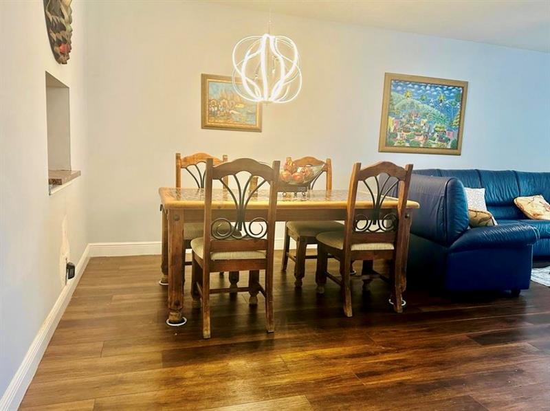 5985 Del Lago Circle Sunrise FL 33313