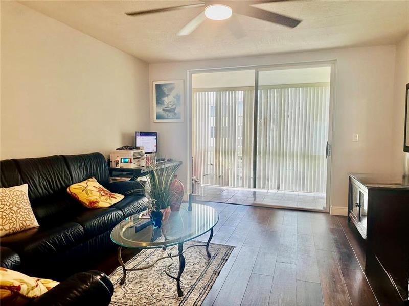 5985 Del Lago Circle Sunrise FL 33313