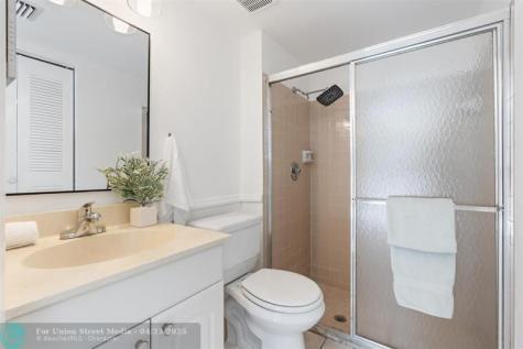 722 NW 132nd Terrace Plantation FL 33325