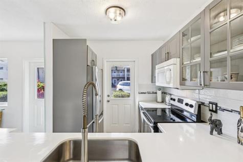 2131 NE 42nd Court Lighthouse Point FL 33064