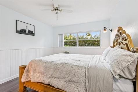 2131 NE 42nd Court Lighthouse Point FL 33064