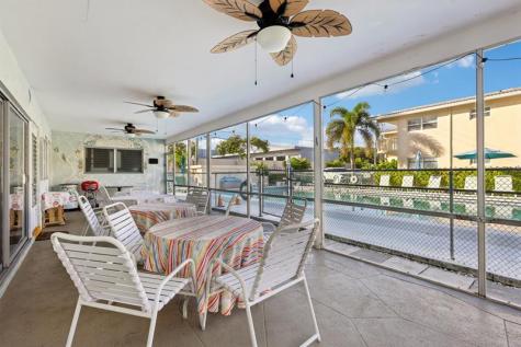 2131 NE 42nd Court Lighthouse Point FL 33064
