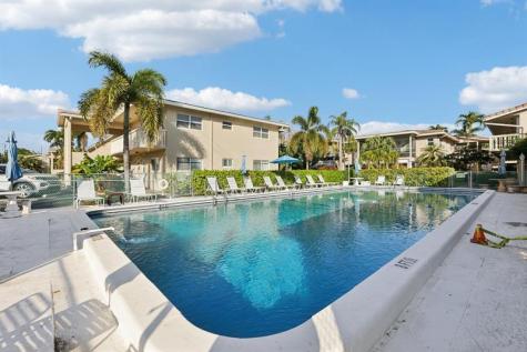 2131 NE 42nd Court Lighthouse Point FL 33064