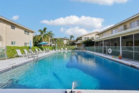 2131 NE 42nd Court Lighthouse Point FL 33064