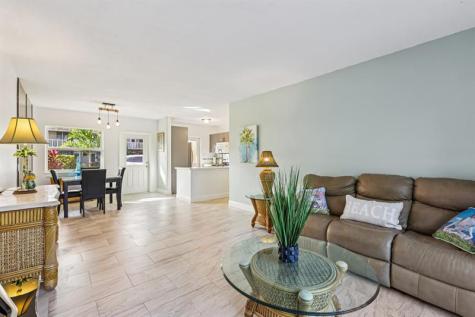2131 NE 42nd Court Lighthouse Point FL 33064