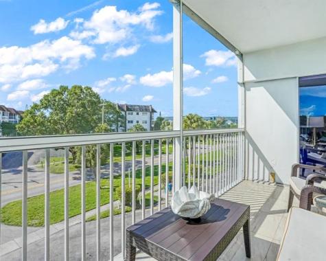 4751 NW 21st Street Lauderhill FL 33313