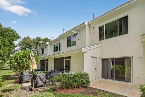 7711 Sanibel Drive Tamarac FL 33321