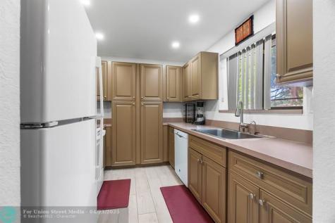 9592 SW 1st Court Coral Springs FL 33071