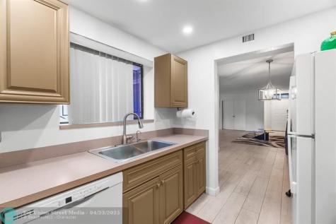 9592 SW 1st Court Coral Springs FL 33071