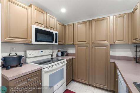 9592 SW 1st Court Coral Springs FL 33071