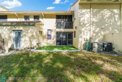 9592 SW 1st Court Coral Springs FL 33071