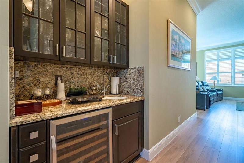 2825 Marina Circle Lighthouse Point FL 33064