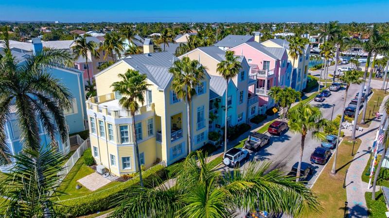 2825 Marina Circle Lighthouse Point FL 33064