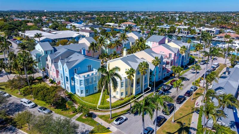 2825 Marina Circle Lighthouse Point FL 33064