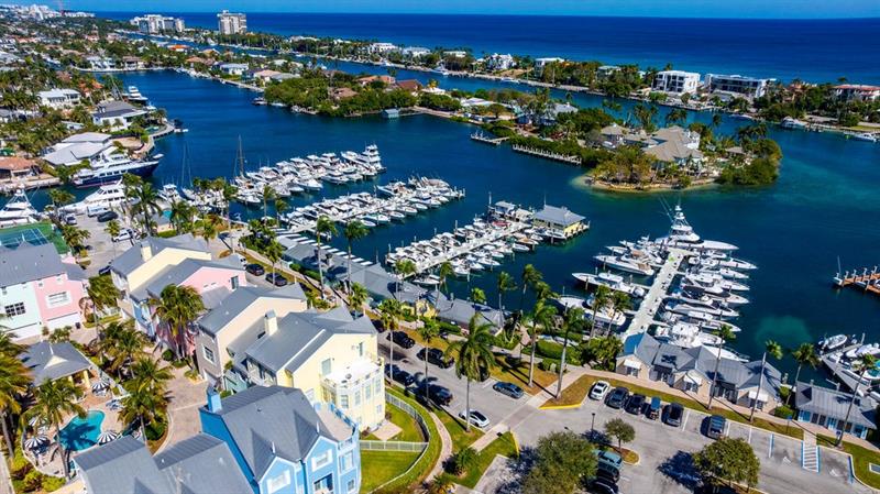 2825 Marina Circle Lighthouse Point FL 33064